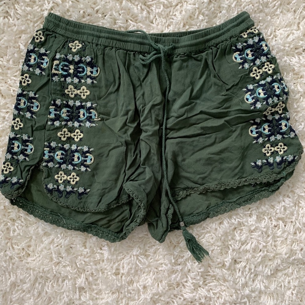 Francescas flowy shorts